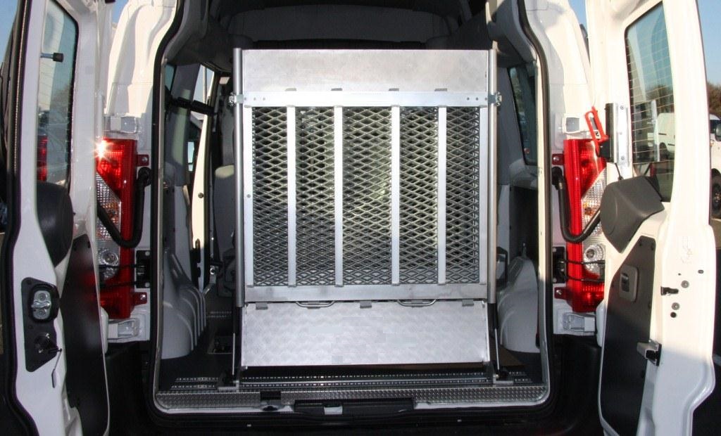 Rampa de acceso para coche - Mariani Lift System - fijada al vehículo /  portátil / plegable